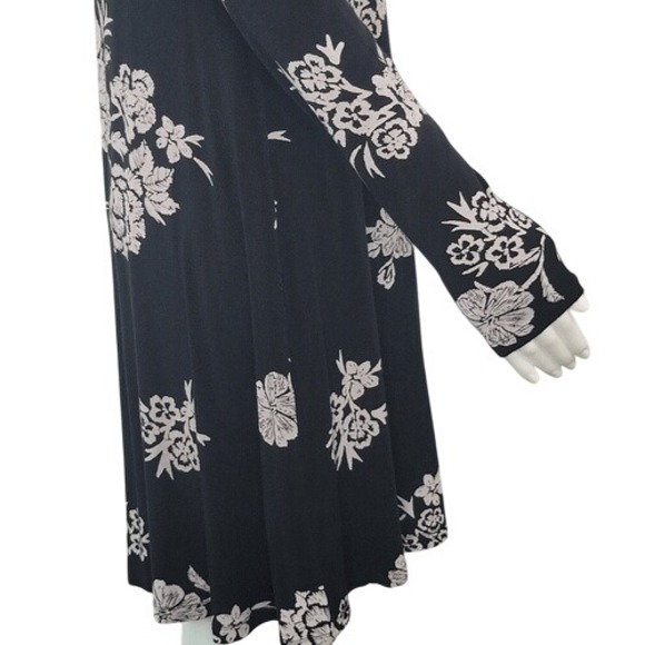 Old Navy Black‎ & White Floral Long Sleeve Dress - Picture 6 of 10